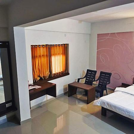 Hotel Radha Pangala Eksteriør bilde