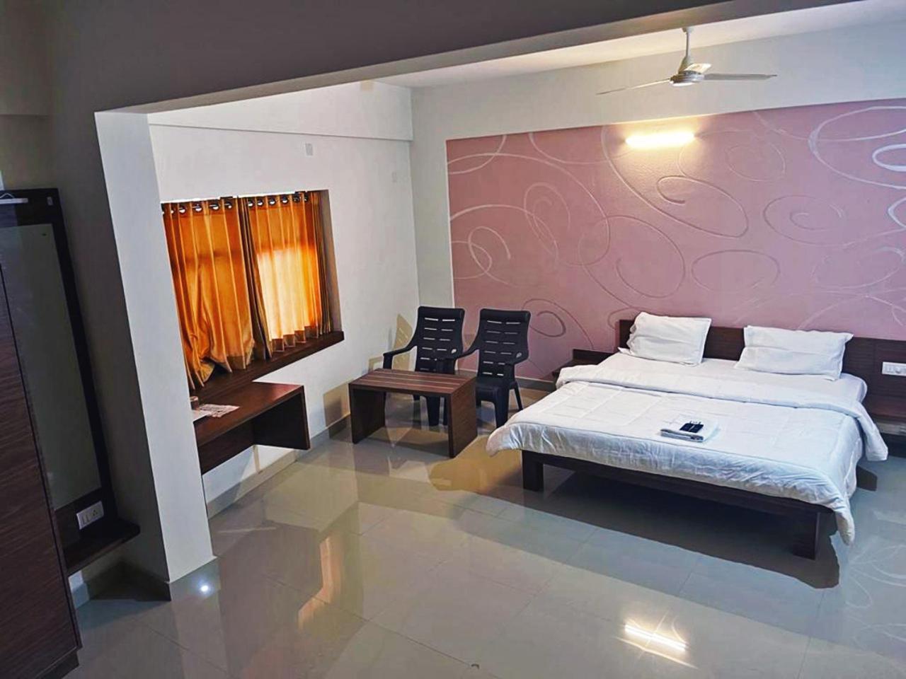 Hotel Radha Pangala Eksteriør bilde